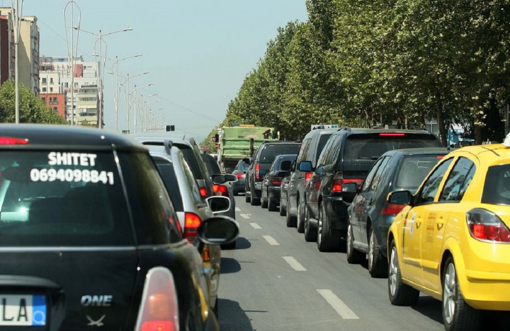 1 ne 4 persona ka nje makine, deri ne mars jane regjistruar 716 mije autovetura